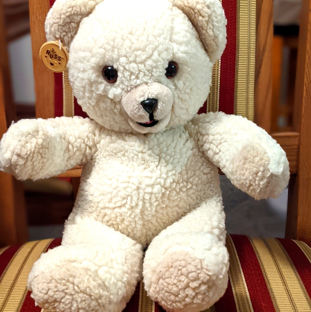 Vintage 1986 Russ Snuggle Bear 15" Plush